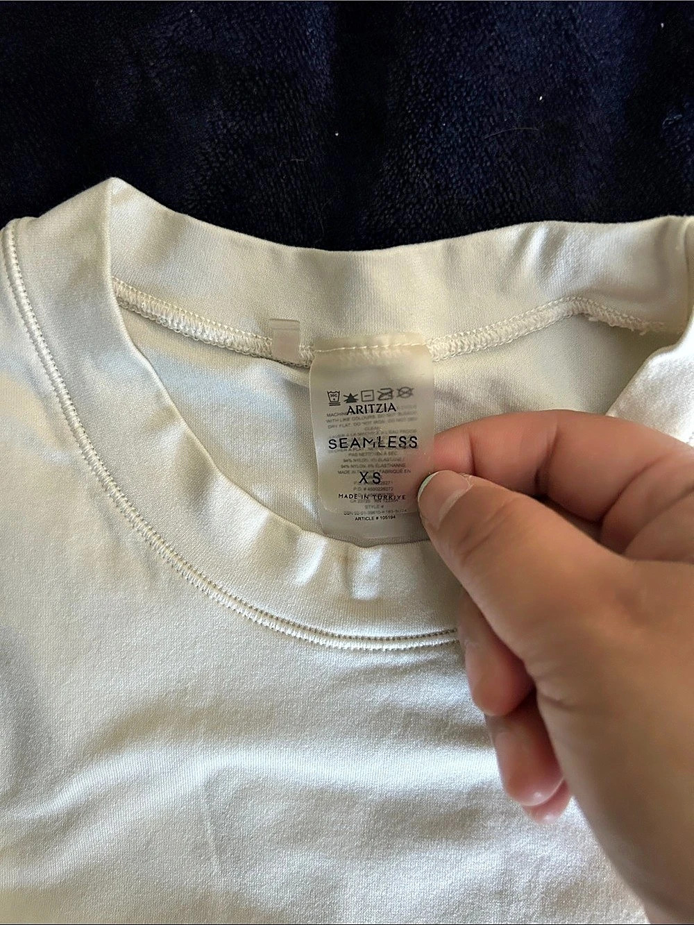 Arizia seamless Short Sleeve Tee in Cream Size XS Like New - Picture 2 of 4